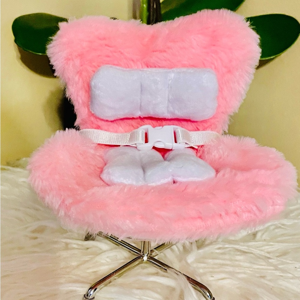 LABUBU Furry Chair with Silver Base - Picture 4 of 7